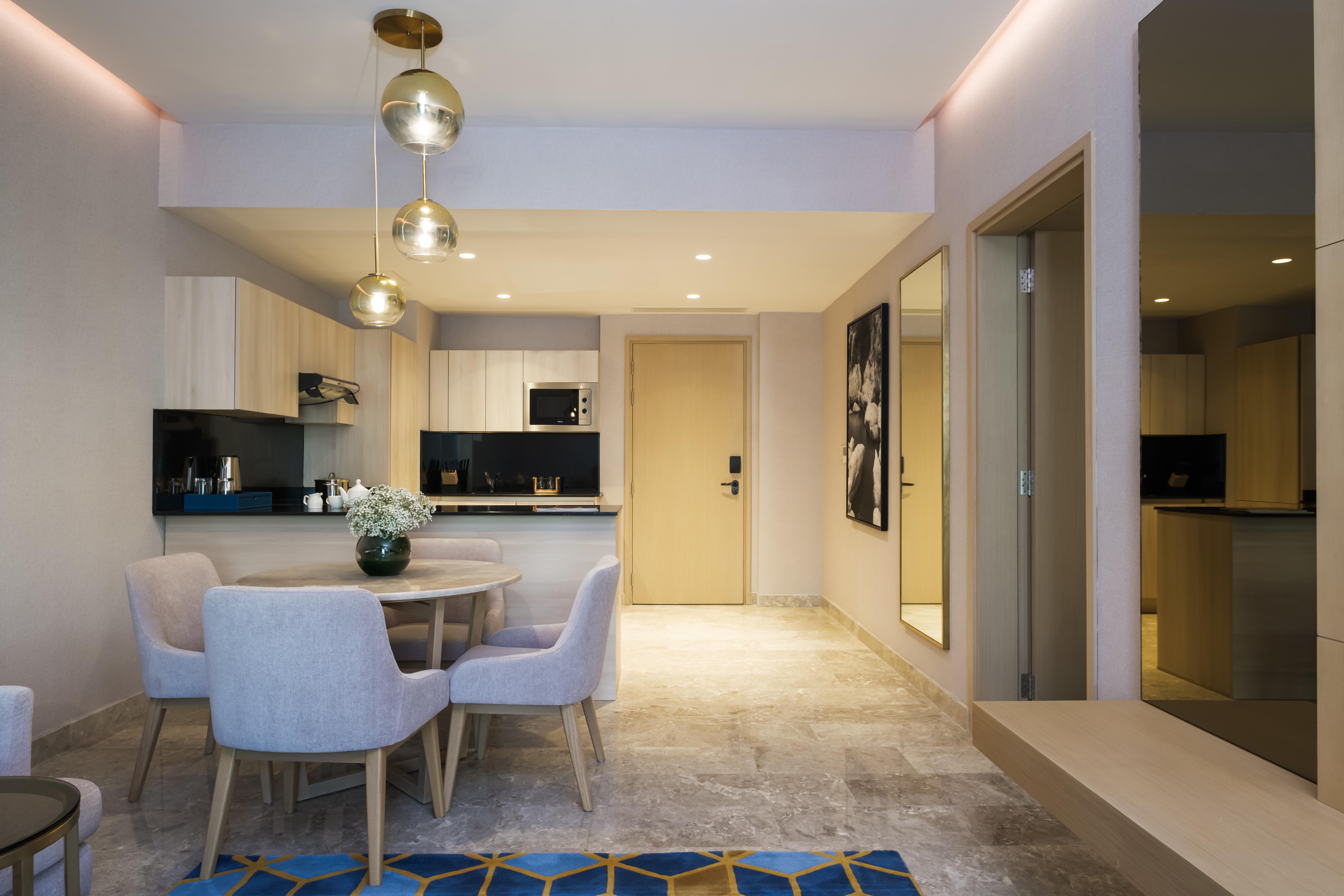 Maani Muscat Hotel & Suites Экстерьер фото