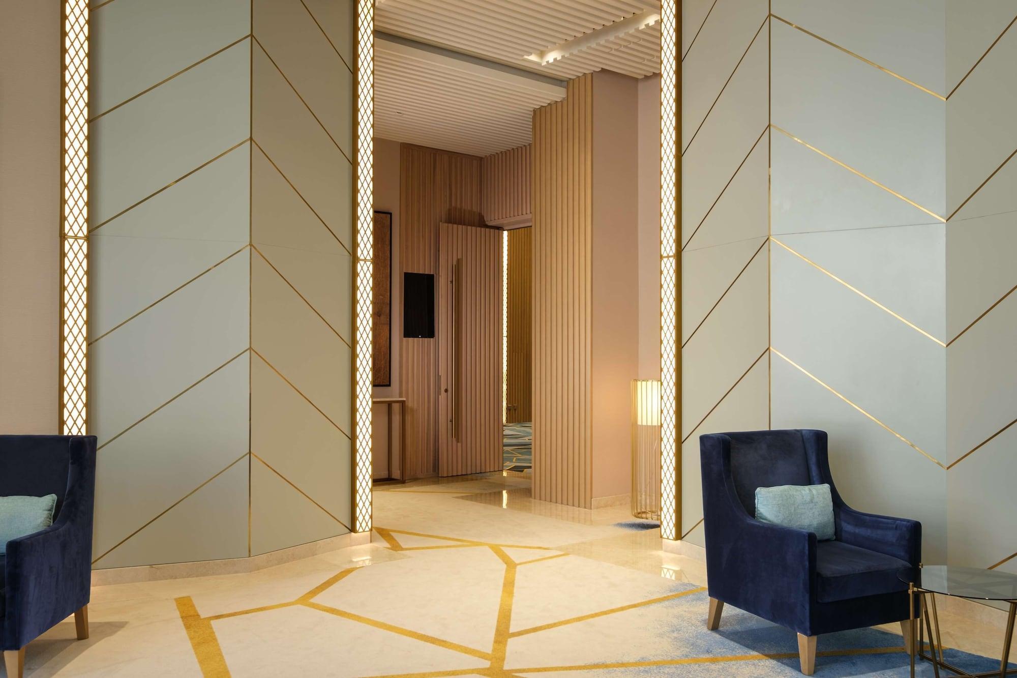 Maani Muscat Hotel & Suites Экстерьер фото