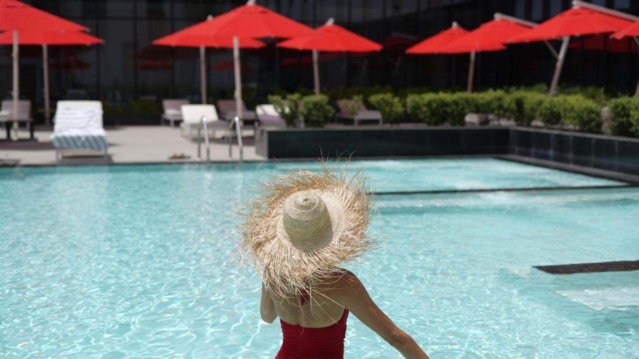 Maani Muscat Hotel & Suites Экстерьер фото